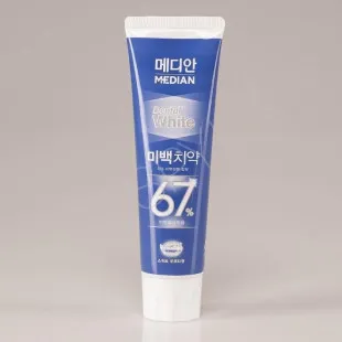 Зубная паста отбеливающая с экстрактом мяты Median Dental White Fruity 100g (синяя упаковка)