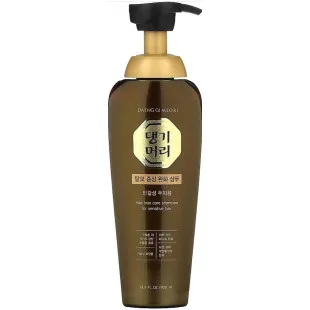 Шампунь для чувствительной кожи головы Daeng Gi Meo Ri Hair Loss Care Shampoo For Sensitive Hair 400мл