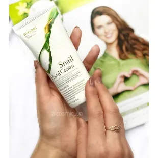 Крем для рук Зволожуючий Омолоджувальний 3W CLINIC Moisturizing Hand Cream Snail 100ml