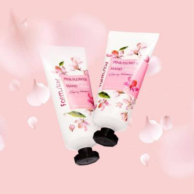 Крем для рук интенсивно увлажняющий с экстрактом цветов вишни FarmStay Pink Flower Blooming Hand Cream Cherry Blossom 100ml 1 - Фото 2
