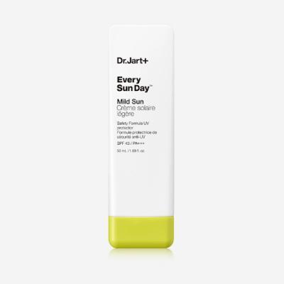 Солнцезащитный крем с маслом бергамота Dr. Jart Every Sunday sun cream  Mild Sun SPF43+ PA+++ 50ml 2 - Фото 2