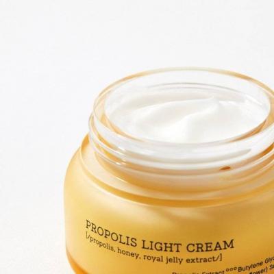 Крем увлажняющий с экстрактом прополиса и мёда Cosrx Propolis Light Cream 65 ml 2 - Фото 2