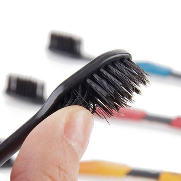 Зубная Щетка С Напылением Бамбукового Угля Dr. Lusso Nano Charcoal Toothbrush